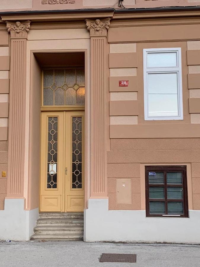 Apartment Mansarda Марібор Екстер'єр фото